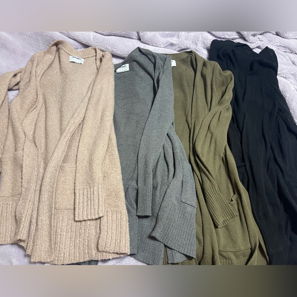 Bundle of 4 Old Navy long cardigans - Size small